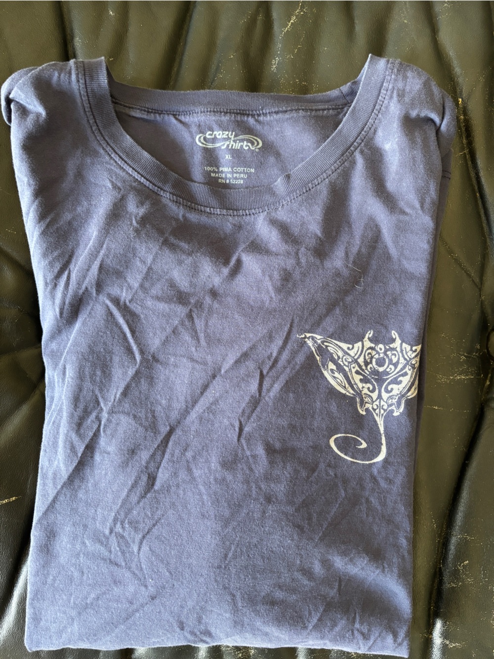 Crazy Shirts Hawaii Navy Blue Graphic T-Shirt worn once size medium prima cotton